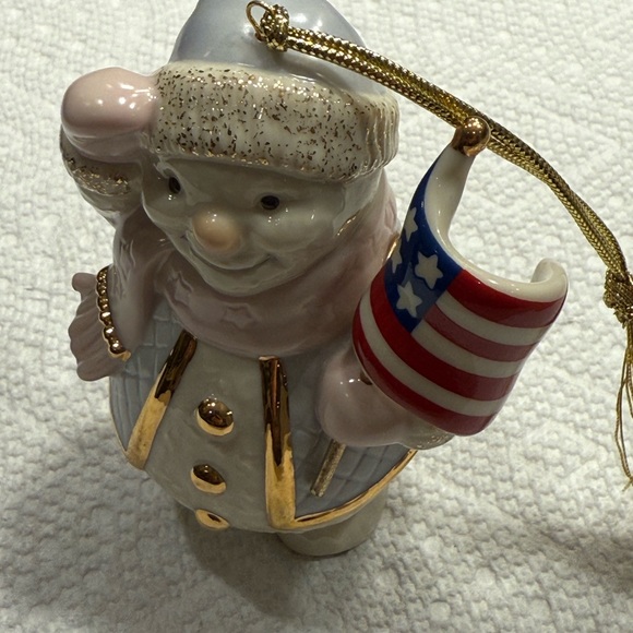 LENOX 2002 Patriotic Snowman Ornament - Picture 8 of 8